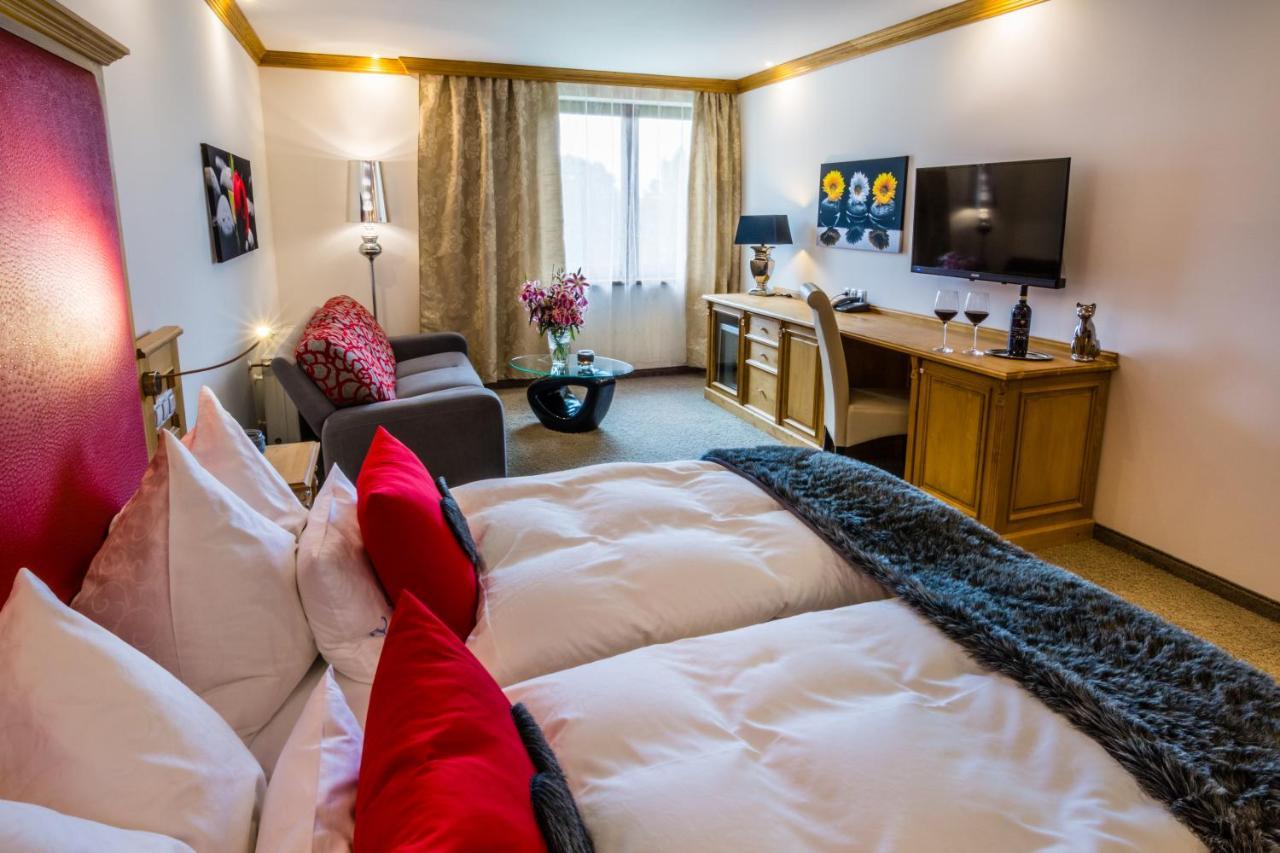 Wellness Hotel V Nebi Kořenov Eksteriør billede