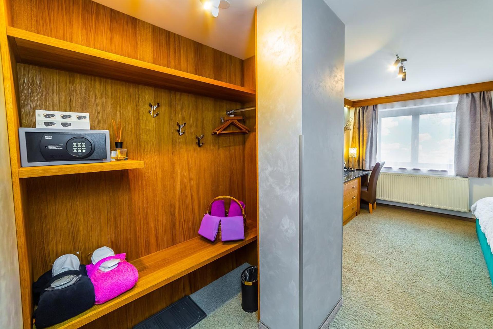 Wellness Hotel V Nebi Kořenov Eksteriør billede