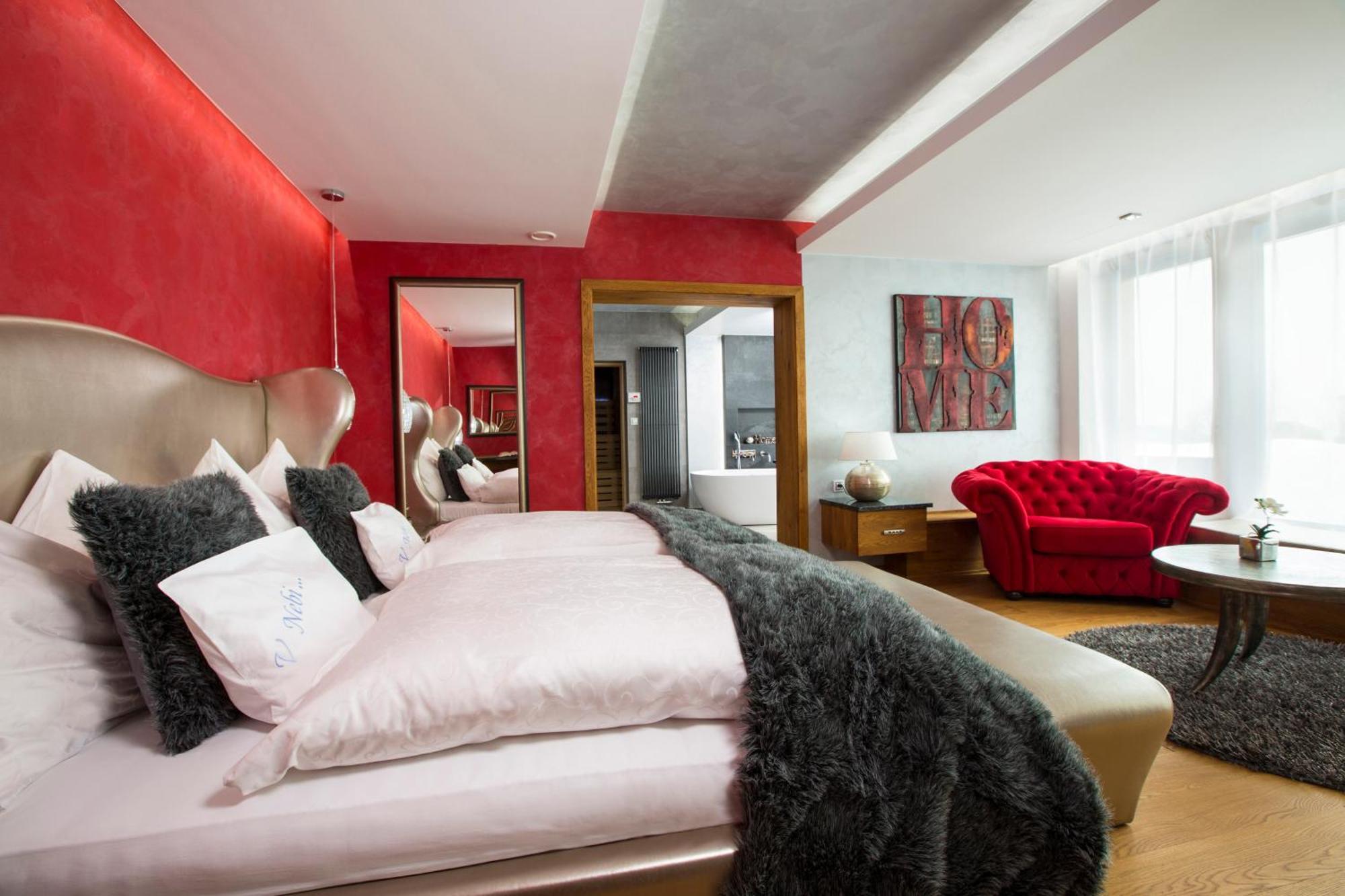 Wellness Hotel V Nebi Kořenov Eksteriør billede